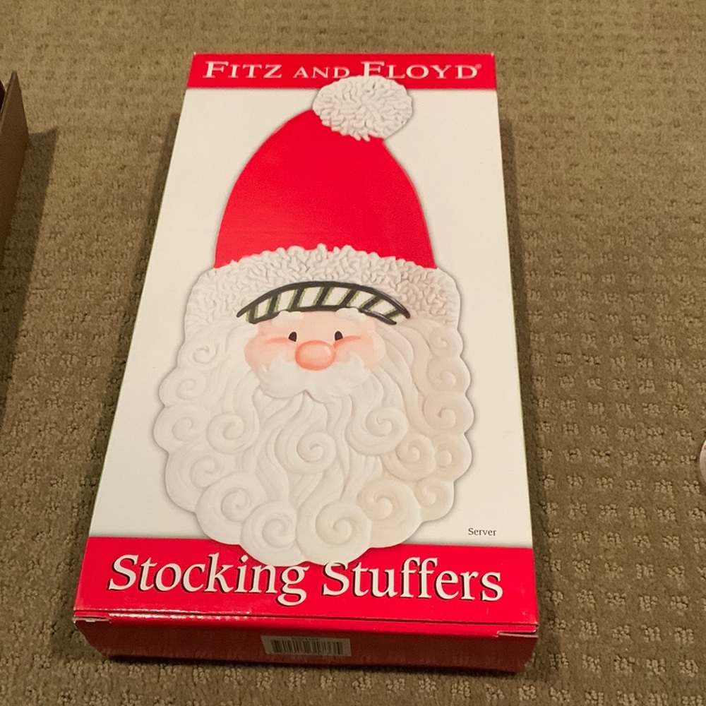 Very cute Fitz and Floyd Santa server.
